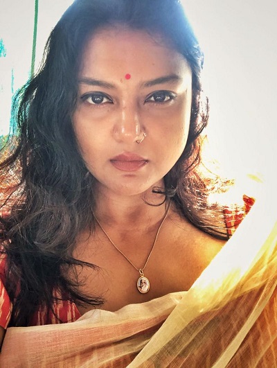 Iffat Nawaz / ইফফাত নওয়াজ (Iff Naw)