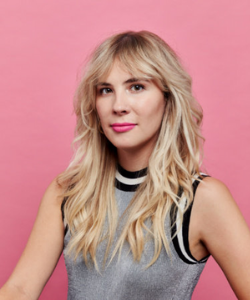 Emily Henry / এমিলি হেনরি (EmHe)