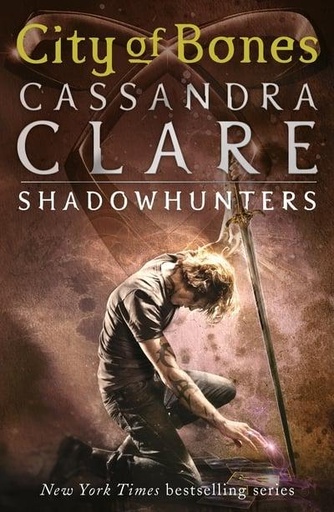 [9781406307627] City of Bones: City of Bones - Book 1
