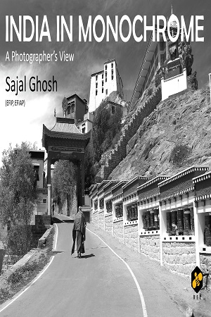 [9789391618681] India in Monochrome A Photographer's View